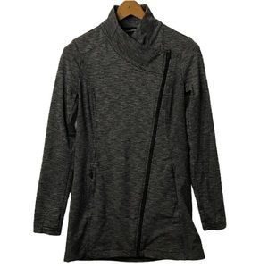 ATHLETA GREY PERFORMANCE CROSSOVER FRONT ZIP UP ATHLETIC WEAR.